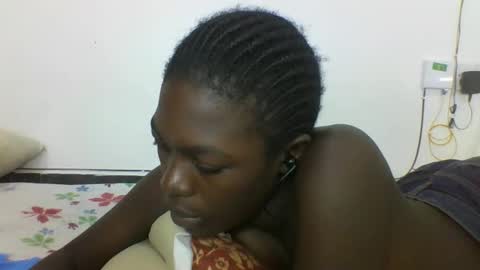 Snapshot of hotcutetracie chatting on September 22, 4:11 am VICTORIA online show from September 22, 4:11 am