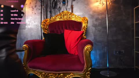 Snapshot of hotdesy_ chatting on January 11, 3:34 am Mistress online show from January 11, 3:34 am