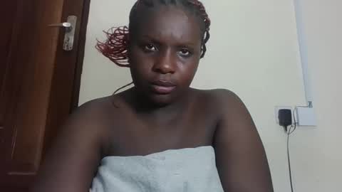 Snapshot of hotebbbyy chatting on December 11, 9:45 pm EBBY online show from December 11, 9:45 pm