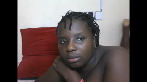 Snapshot of hotebbbyy chatting on December 20, 1:33 pm EBBY online show from December 20, 1:33 pm