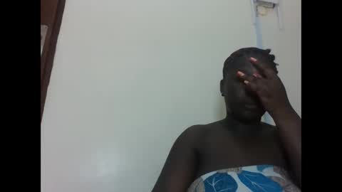 Snapshot of hotebbbyy chatting on December 9, 7:50 am EBBY online show from December 9, 7:50 am