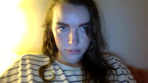 effy online show from October 4, 9:30 pm