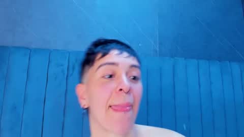 hannah online show from February 13, 3:52 am