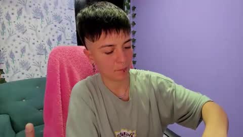 Snapshot of hothannah_ chatting on October 25, 2:52 am hannah online show from October 25, 2:52 am