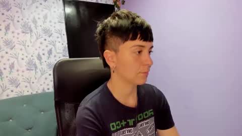 Snapshot of hothannah_ chatting on October 3, 3:00 am hannah online show from October 3, 3:00 am