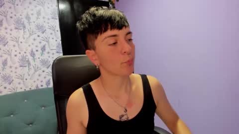 Snapshot of hothannah_ chatting on October 4, 3:12 am hannah online show from October 4, 3:12 am