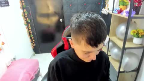 hannah online show from March 22, 9:15 am