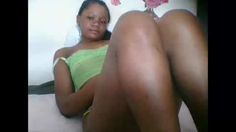 Snapshot of hotjeylee chatting on October 19, 7:49 pm LOYCE online show from October 19, 7:49 pm