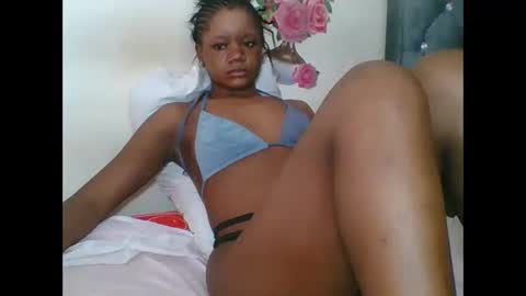 Snapshot of hotjeylee chatting on October 7, 11:47 am LOYCE online show from October 7, 11:47 am