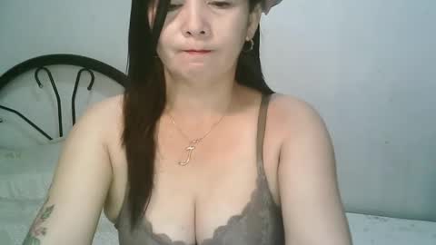 hotmamajen4u online show from November 12, 11:25 pm