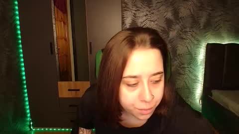 hotmariella online show from February 22, 3:01 am