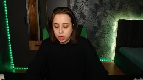 hotmariella online show from February 7, 9:47 am