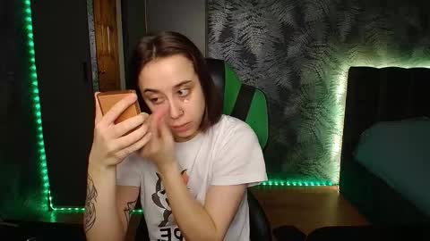 hotmariella online show from February 9, 7:27 am