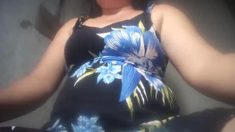 Snapshot of hotmatureladyxxx chatting on February 22, 6:37 pm hotmatureladyxxx online show from February 22, 6:37 pm