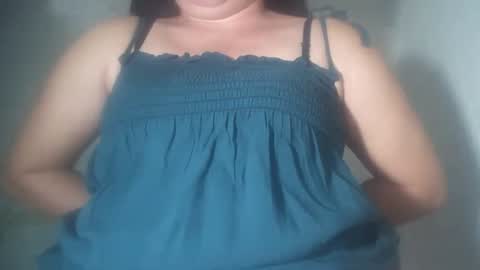 Snapshot of hotmatureladyxxx chatting on January 4, 2:14 pm hotmatureladyxxx online show from January 4, 2:14 pm