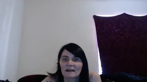 hotmodel1984 online show from December 18, 8:36 pm