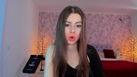 hotmolly_ online show from May 14, 9:37 am