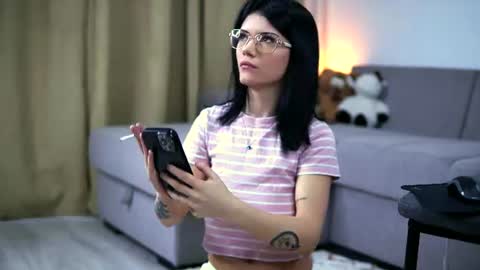 Molly online show from June 17, 3:08 am