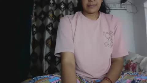 lola online show from February 10, 2:42 pm