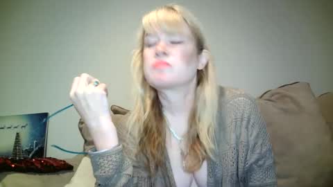 Snapshot of hotpepperrose chatting on December 5, 6:54 am hotpepperose online show from December 5, 6:54 am