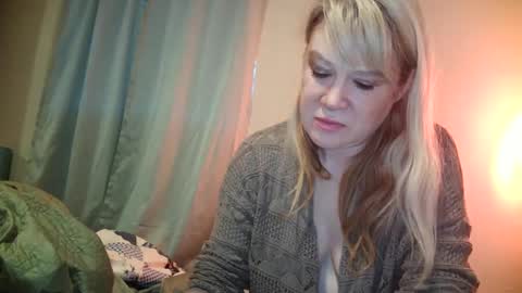 Snapshot of hotpepperrose chatting on March 6, 1:57 pm hotpepperose online show from March 6, 1:57 pm