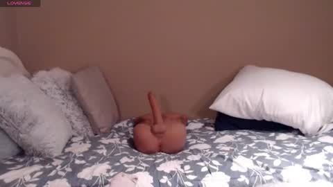 Snapshot of hotsexydawn chatting on October 1, 2:38 am dawn online show from October 1, 2:38 am