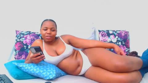 Snapshot of hotsmalltitsx chatting on September 22, 11:14 pm hotsmalltitsx online show from September 22, 11:14 pm