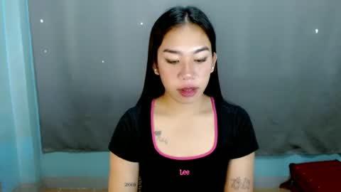 Snapshot of hott_cumforyou chatting on February 14, 3:33 am jelaigrande online show from February 14, 3:33 am