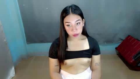 Snapshot of hott_cumforyou chatting on February 21, 1:33 am jelaigrande online show from February 21, 1:33 am