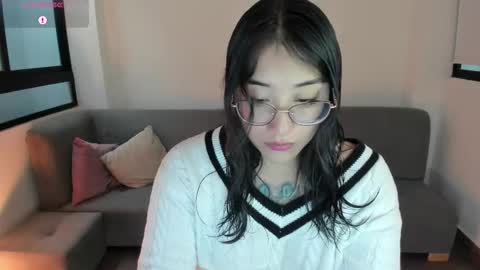Snapshot of hottbee1 chatting on March 12, 2:45 pm AMY online show from March 12, 2:45 pm