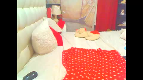 Snapshot of hottesa2019 chatting on October 13, 8:33 pm THEONE online show from October 13, 8:33 pm