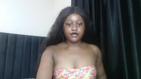 Ella online show from July 13, 5:57 pm