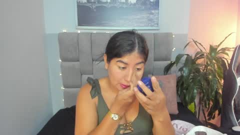 Snapshot of hottie_mine_ chatting on December 7, 7:32 pm 2pm - 9pm GMT-5 online show from December 7, 7:32 pm