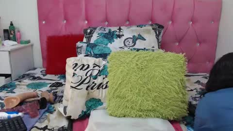 hottyboobsxxx online show from February 20, 9:33 am