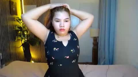 Brielle online show from October 18, 8:28 am