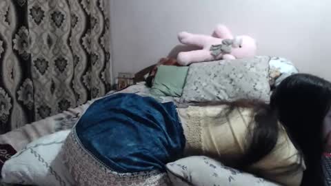 hugeassdevil online show from May 30, 3:53 pm