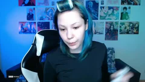 HugoMin online show from May 2, 3:37 pm