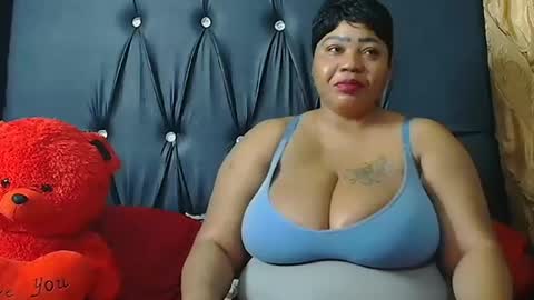 humongoustitss500929 online show from September 14, 3:54 pm