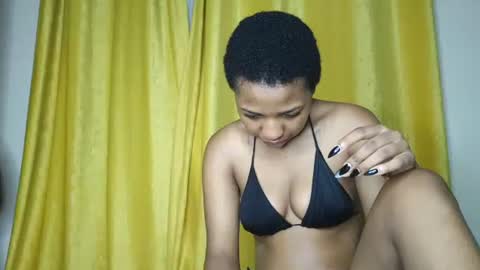 Snapshot of hunsweetpie chatting on October 14, 2:03 am hunsweetpie online show from October 14, 2:03 am