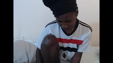 hyacinth_b online show from June 8, 5:41 am