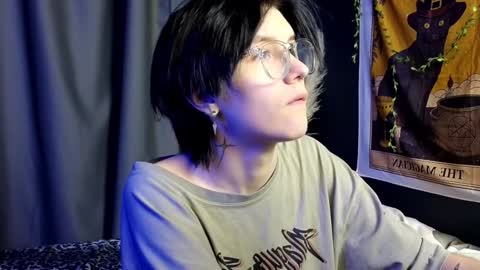 Hyeon Jin online show from February 2, 8:41 pm