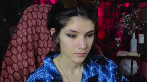 Hyeon Jin online show from January 6, 8:39 pm