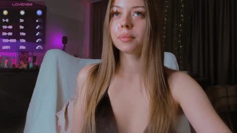 Snapshot of hype_meal_home chatting on January 7, 6:03 pm Miley. PVT open i have extra prices on nude show online show from January 7, 6:03 pm