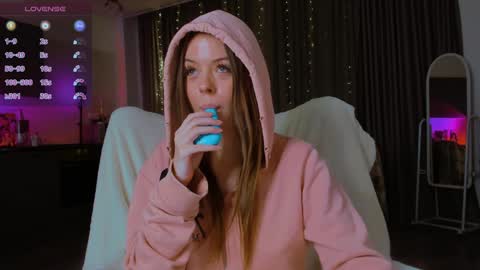 Snapshot of hype_meal_home chatting on January 10, 7:54 pm Miley. PVT open i have extra prices on nude show online show from January 10, 7:54 pm
