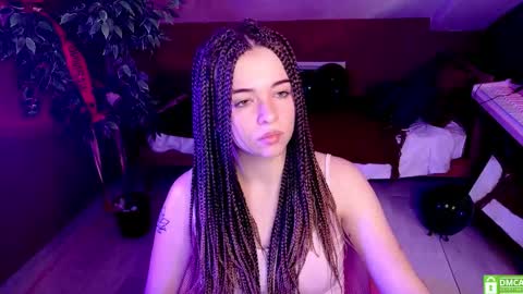 Snapshot of hypequeen_ chatting on October 29, 10:45 pm Julia online show from October 29, 10:45 pm