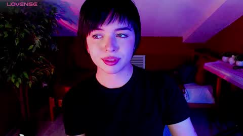 Snapshot of hypequeen_ chatting on September 24, 9:03 pm Julia online show from September 24, 9:03 pm