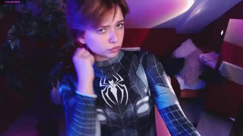 Snapshot of hypequeen_ chatting on October 14, 9:28 pm Julia online show from October 14, 9:28 pm