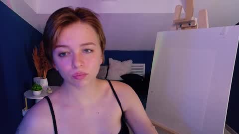 Snapshot of hypequeen_ chatting on October 5, 9:20 pm Julia online show from October 5, 9:20 pm