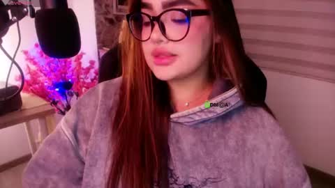 Ari online show from August 5, 1:01 am