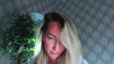 Snapshot of iam_blake chatting on September 26, 5:43 pm Blake online show from September 26, 5:43 pm